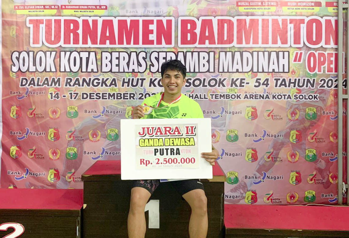 M. Abdi Hikmara, Mahasiswa Fakultas Hukum UM Sumatera Barat Sabet Juara 2 Tournament Badminton se-Sumatera