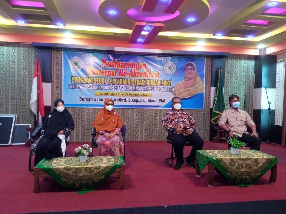Prodi Administrasi Rumah Sakit Fakultas Kesehatan UM Sumbar Laksanakan Pendampingan Eksternal Re-Akreditasi