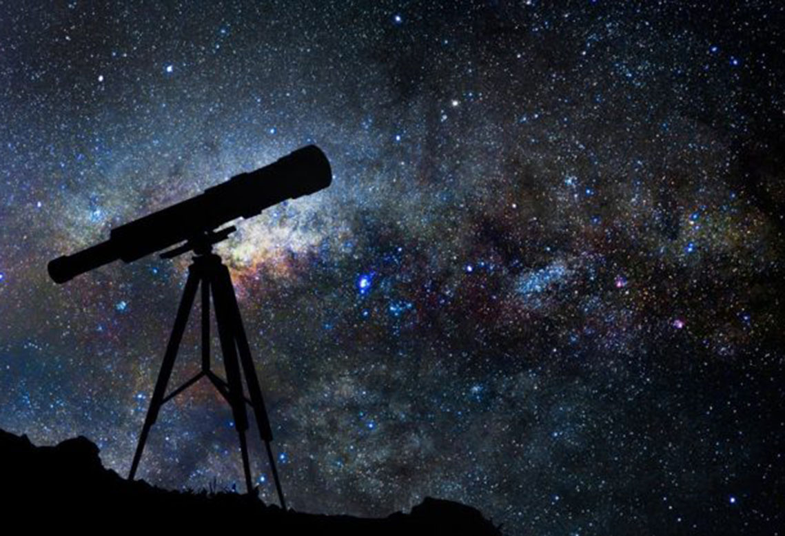 Langit Tak Pernah Salah Menghitung Waktu : Mengenal Ilmu Falak dalam Islam