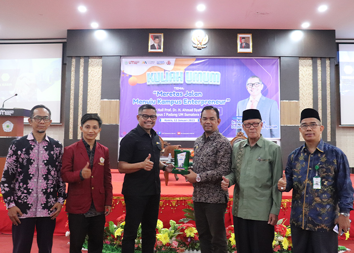 Ir. Marjana, MBA Bangkitkan Jiwa - Jiwa Enterpreneur Yang Mulai Menurun Di Ranah Minang
