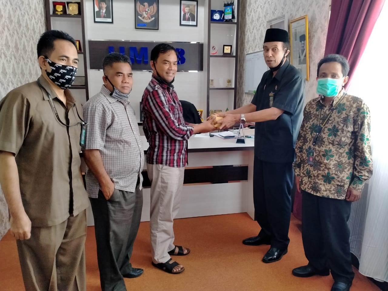 UMSB Terima Bantuan dari PTA Padang