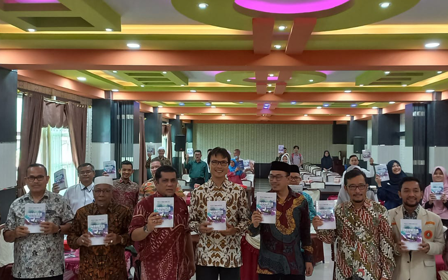UM Sumatera Barat Bedah Buku Karya Prof. Haedar Nasir