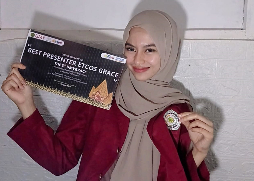 Mahasiswi Teknik Sipil UM Sumatera Barat Raih Best Presenter di Ajang International Conference