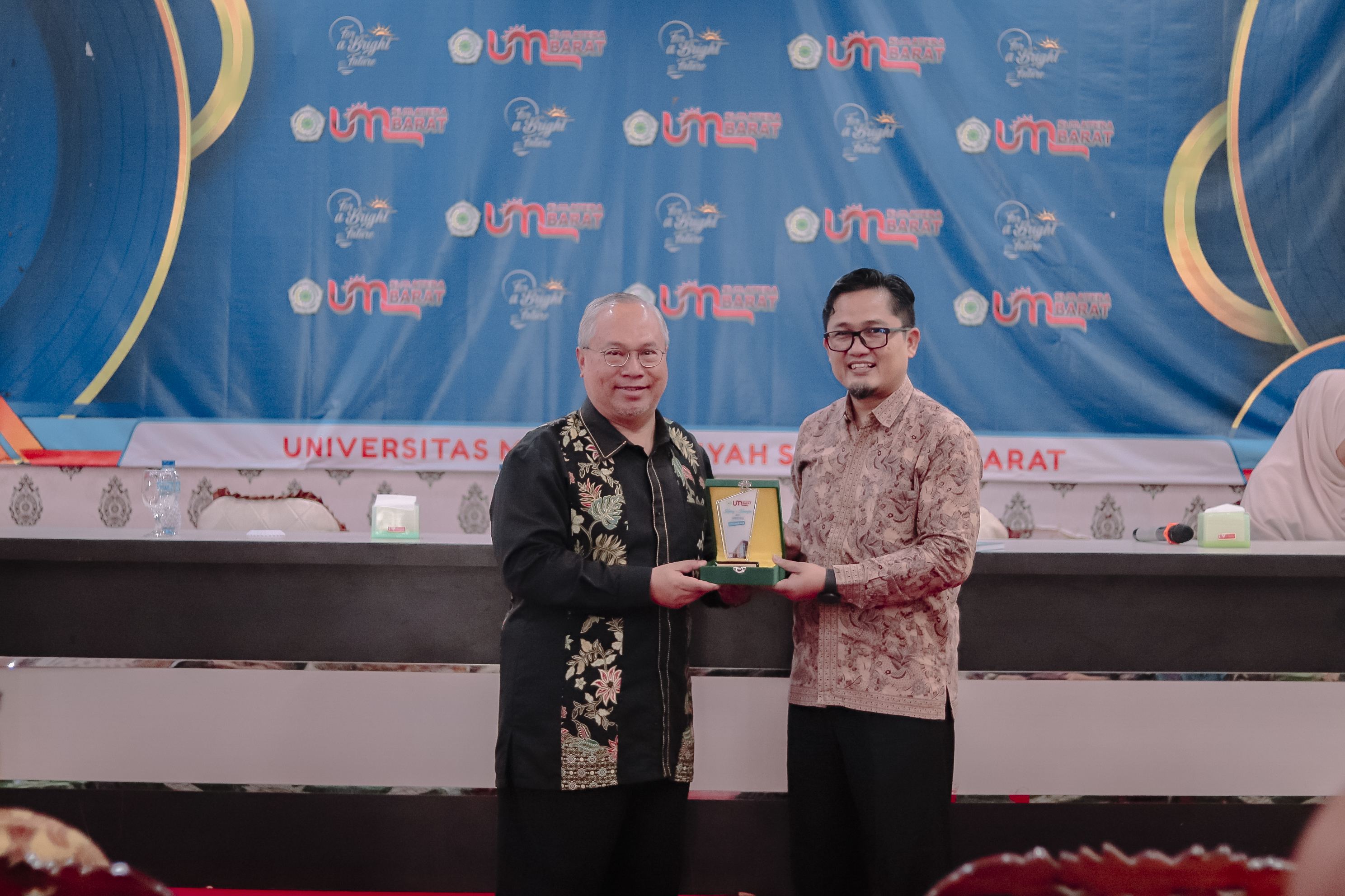 Profesor dari Malaysia Dorong Inovasi di UM Sumatera Barat Melalui Kuliah Umum