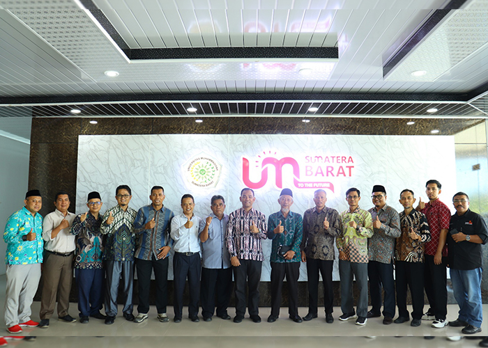 Ketua PP Muhammadiyah Hadir di Kampus UM Sumatera Barat