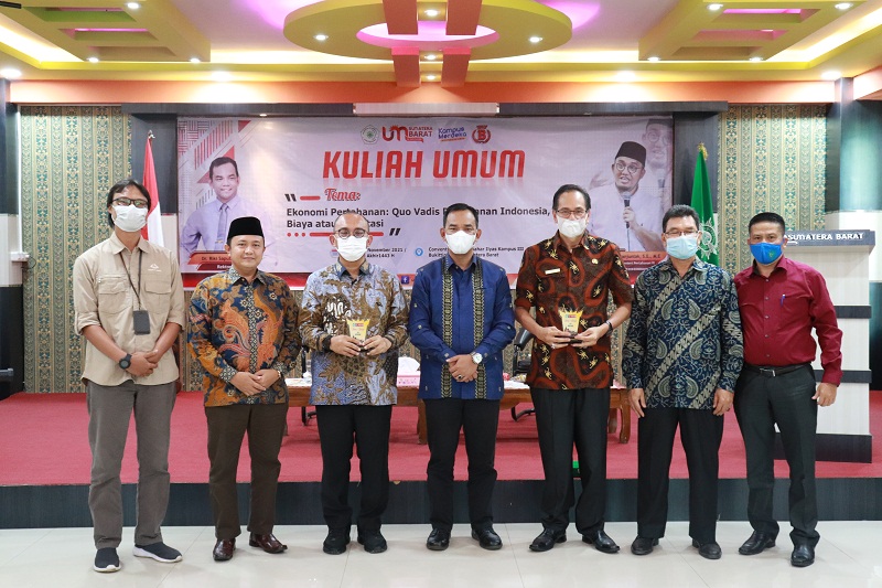 Kuliah Umum Bersama Juru Bicara Kementrian Pertahanan Republik Indonesia