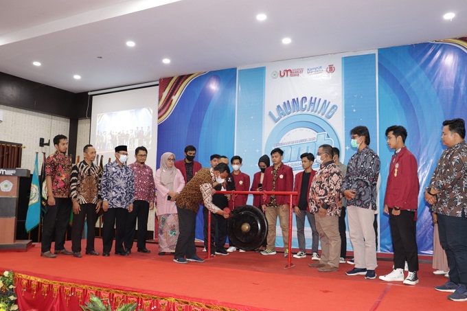 Tanggapi Harapan Generasi Milenial : UM Sumbar Launching Penerimaan Mahasiswa Baru T.A 2022/2023
