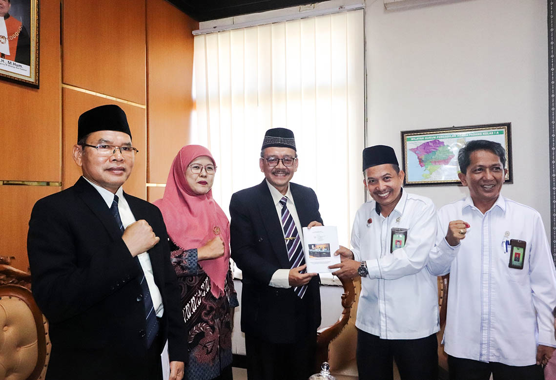 Mahasiswa Hukum Keluarga UM Sumatera Barat PPL di Pengadilan Agama Kelas IA Padang