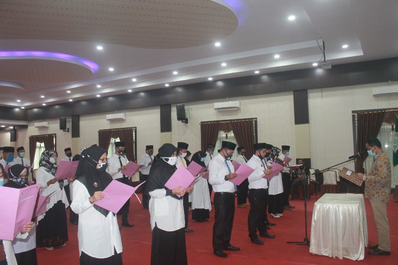 UMSB Kukuhkan 46 Orang Tenaga Pendidik dan Kependidikan Tahun 2020 