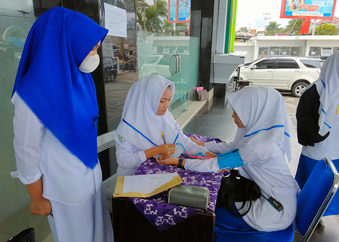 Sambut Hari Bermuhammadiyah HIMABI Gelar Pemeriksaan Kesehatan Gratis