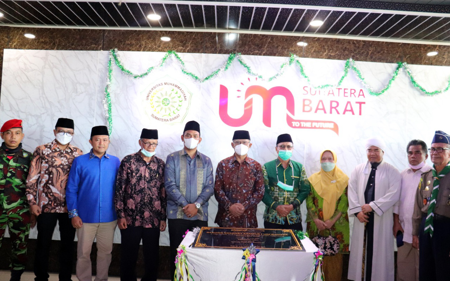 Prof. Haedar Nashir, M.Si Resmikan Gedung Dekanat UM Sumatera Barat