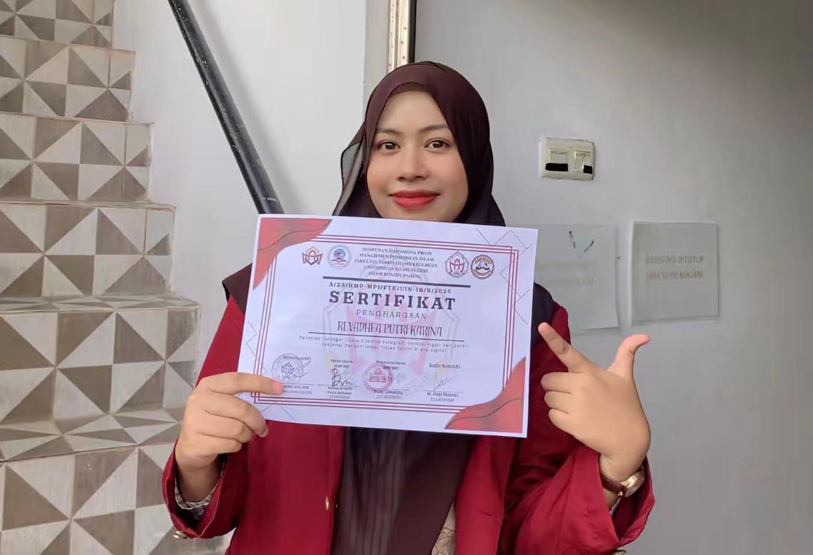 Revadhea, Mahasiswi FKIP UM Sumatera Barat Juarai Lomba Fotografi Nasional