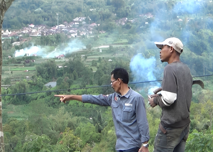 UM Sumbar Peduli Tinjau Retakan Bukit Taman Raya Balingka, Camat IV Koto Minta Kajian Mitigasi Bencana
