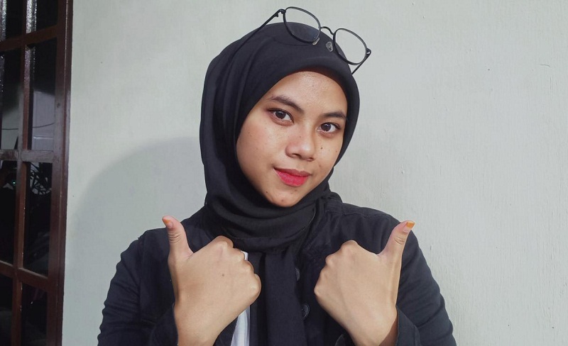 Rofenaa Novelis Muda Dari UM Sumatera Barat