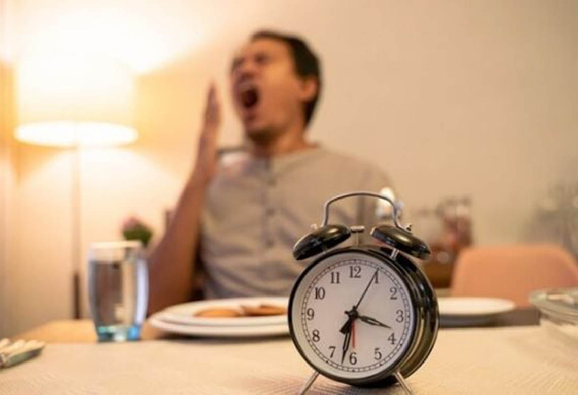 10 Cara Efektif Atasi Malas Bangun Sahur Menurut Dosen Bimbingan Konseling Islam UM Sumatera Barat