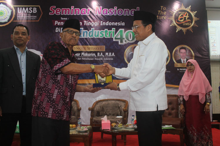 Seminar Nasional memeriakan Milad UMSB ke-64 tahun