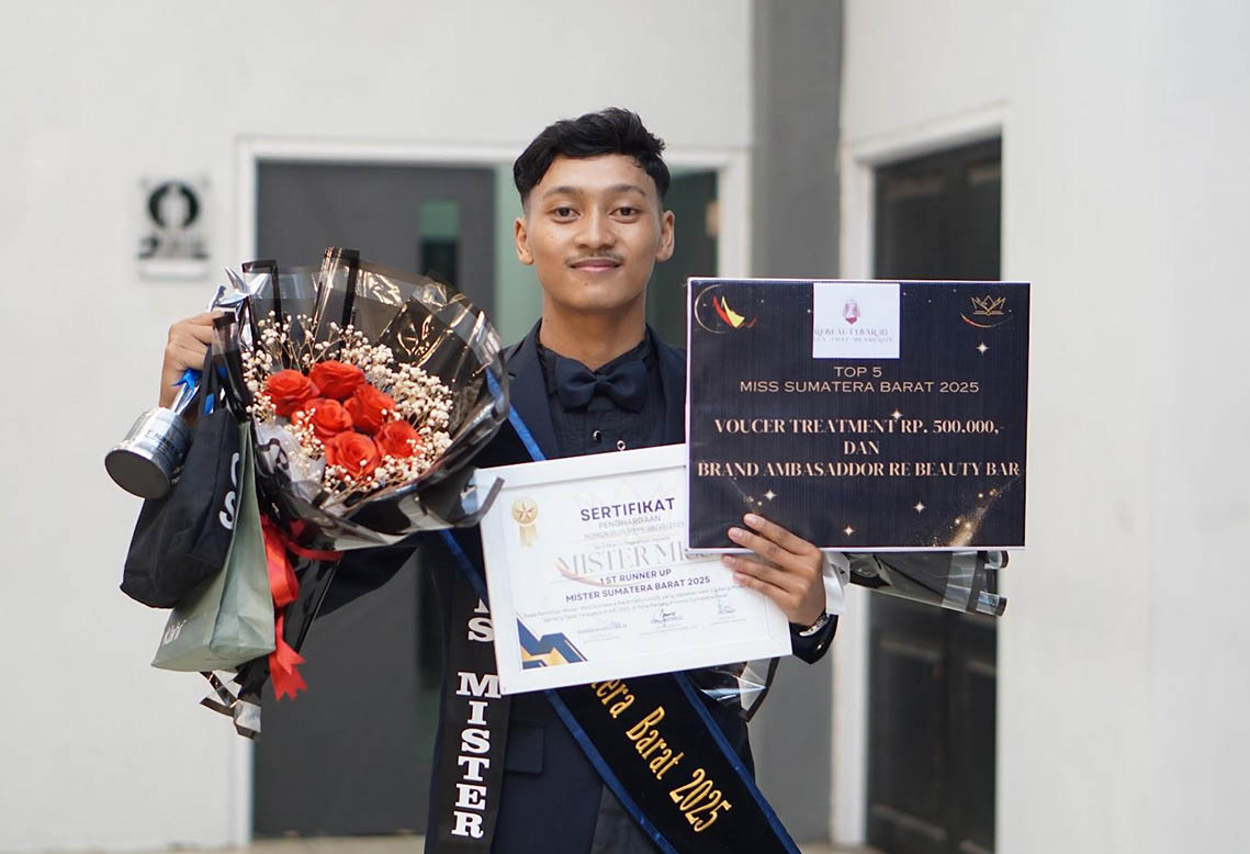 Tio Febrian Dzaky, Mahasiswa Ekonomi UM Sumatera Barat Ukir Prestasi Sebagai Runner-Up Mister Sumatera Barat 2025