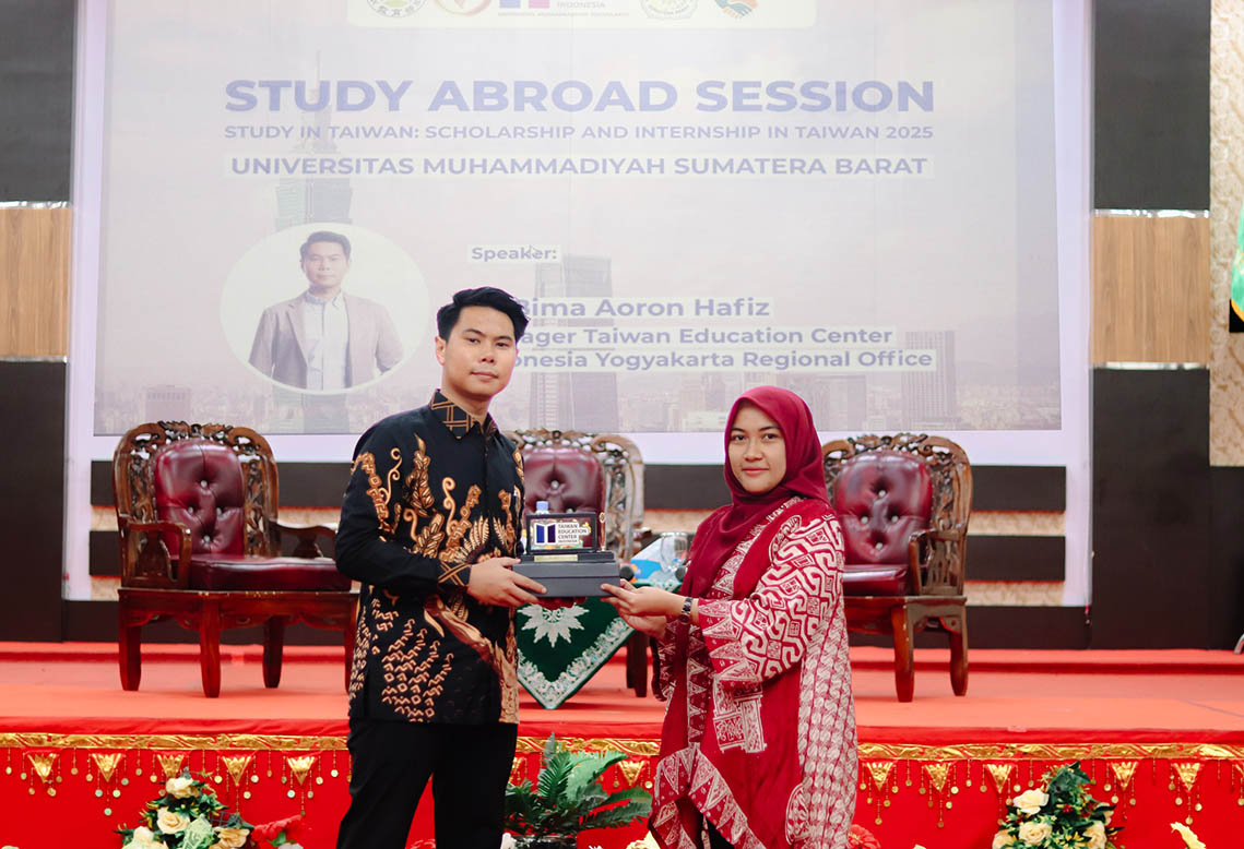 UM Sumatera Barat Gelar Seminar Studi Abroad, Bahas Peluang Beasiswa dan Magang di Taiwan 