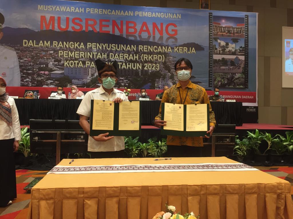 Hendri Septa Tanda Tangani MoU Dengan UM Sumatera Barat
