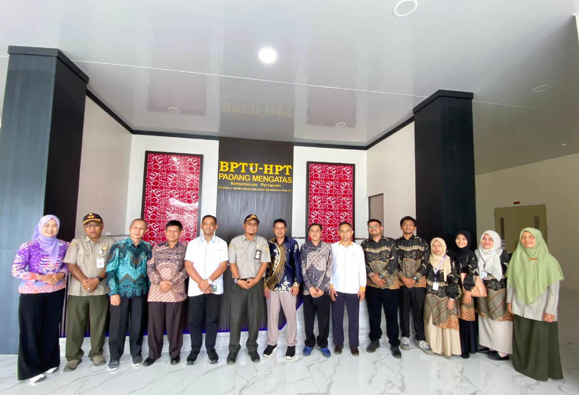 Kolaborasi PTMA, UM Sumatera Barat Dukung Pendirian Prodi Kedokteran Hewan di UM Metro