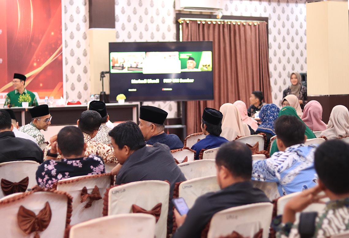 Penguatan Nilai Kemuhammadiyahan Warnai Hari Bermuhammadiyah UM Sumatera Barat