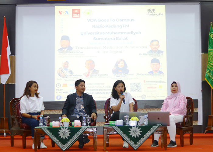 FAI UM Sumbar Gelar Seminar Internasional “VOA Goes To Campus”