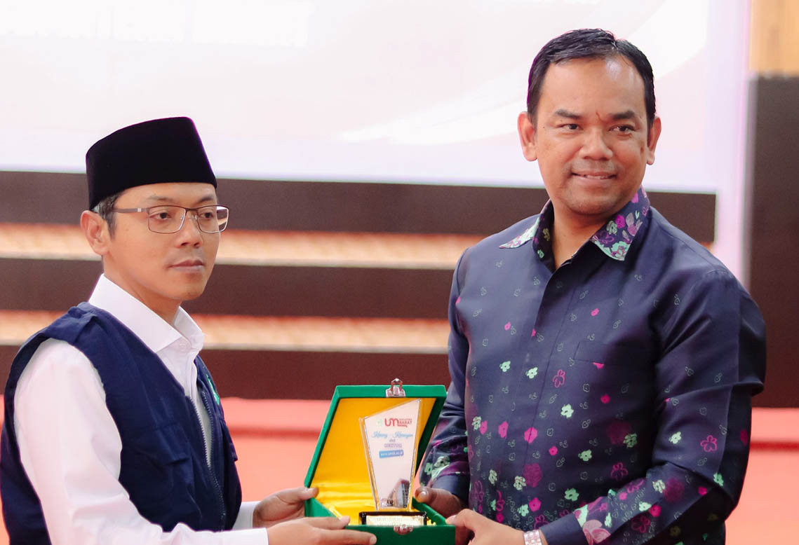 Kuliah Umum di UM Sumatera Barat, Wamen Dikdasmen RI Fajar Riza Ul Haq Paparkan Peta Perjalanan Pendidikan Indonesia Menuju Indonesia Emas 2045