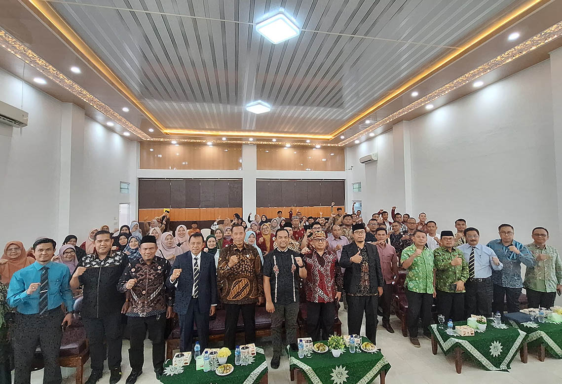 Wamen Dikti Saintek Narasumber Kuliah Umum di Program Pascasarjana UM Sumatera Barat