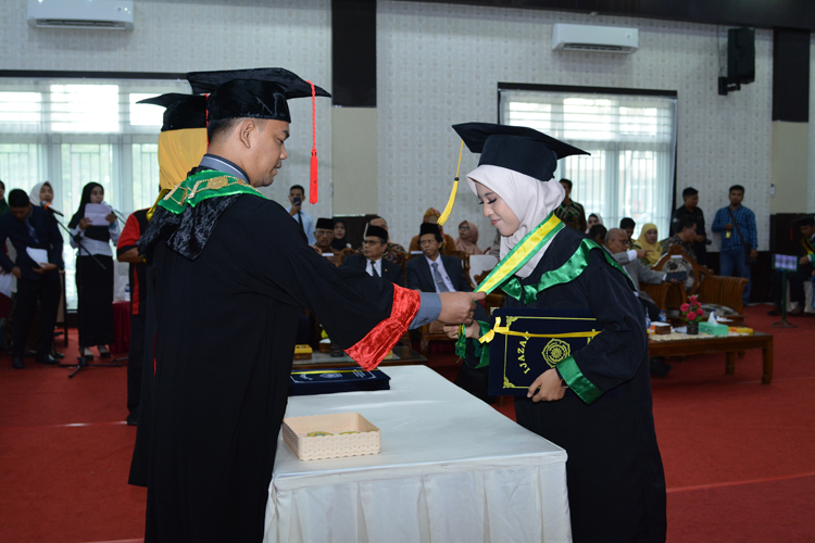 WISUDA ke-65 Periode II Universitas Muhammadiyah Sumatera Barat 