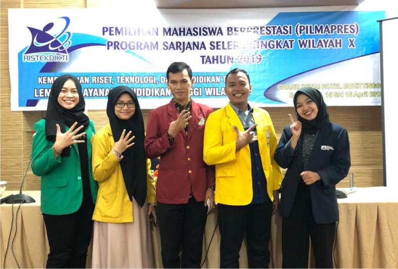 Waradzi Mustakim Mahasiswa Berprestasi Tingkat LLDIKTI Wilayah X Tahun 2019