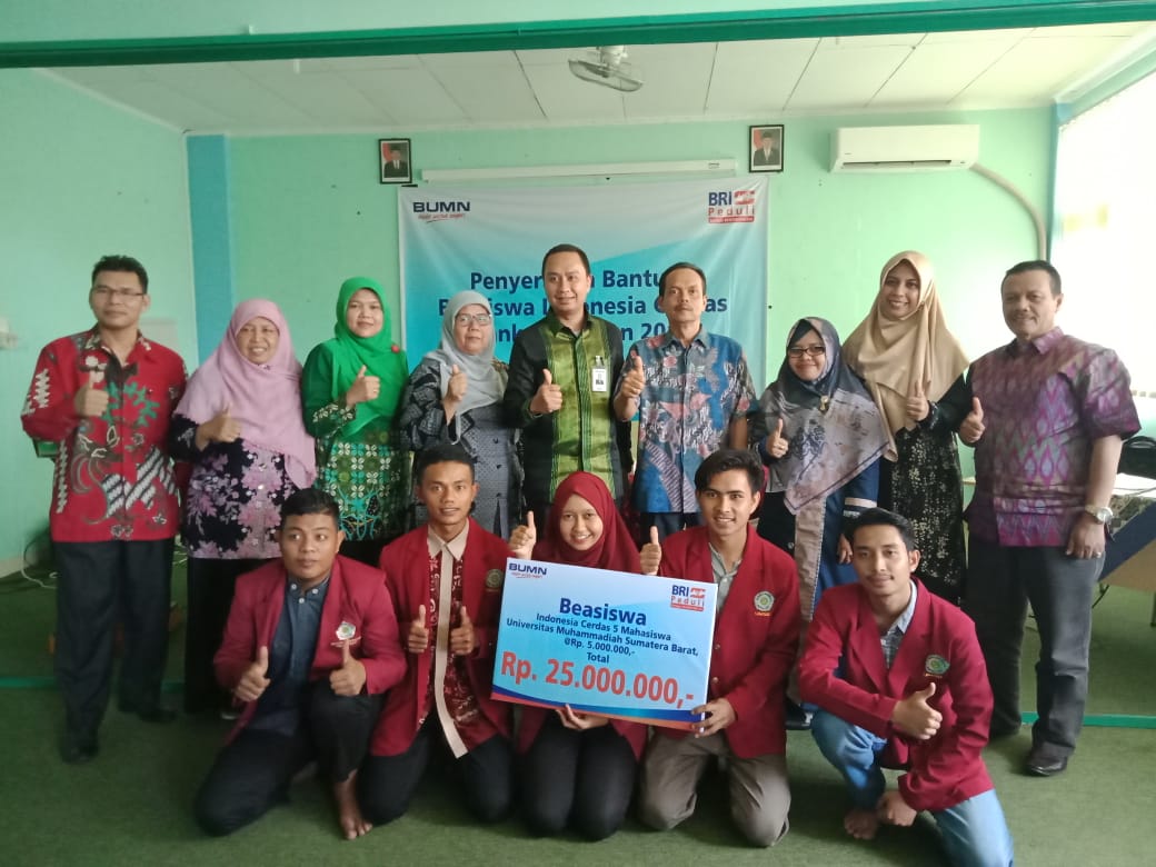 5 Orang Mahasiswa UMSB terima beasiswa Prestasi BRI