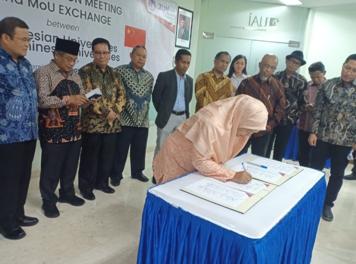 Penandatanganan MoU dengan 10 Universitas di China University Alliance (ICUA)