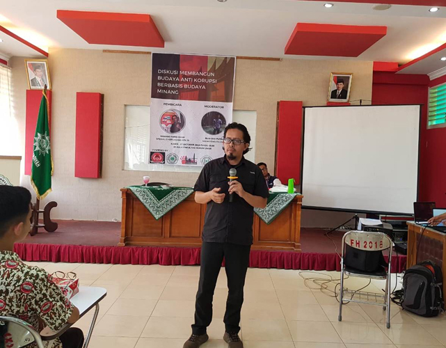 Diskusi “Membangun Budaya Anti Korupsi Berbasis Budaya Minang”
