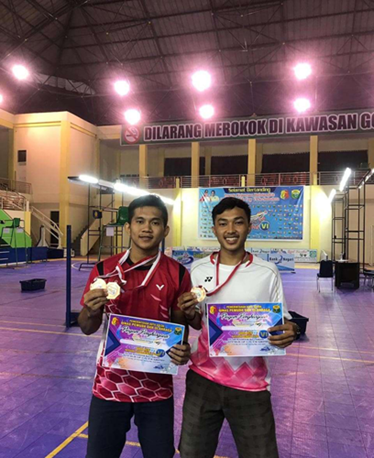 Univesitas Muhammadiyah Sumatera Barat kembali sukses memenangkan Kejuaraan Bulu Tangkis Se-Sumatera 2019