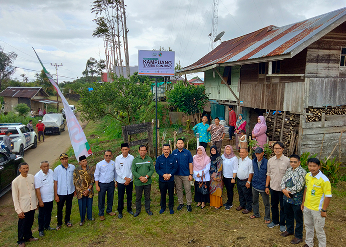 UM Sumatera Barat Kawal Pendistribusian Pupuk Dan Pestisida Ke Kampuang Sarugo