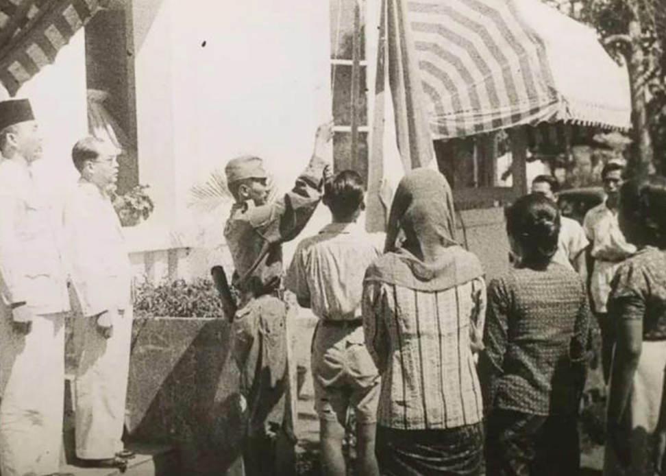 Frans dan Alex Sosok Yang Mengabadikan Detik-Detik Kemerdekaan Indonesia