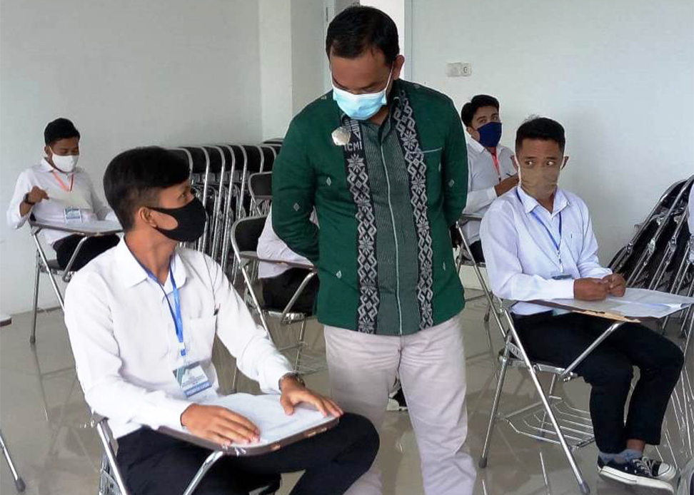 Jawab Kebutuhan Mahasiswa UM Sumatera Barat Rekrut Dosen Dan Karyawan Baru