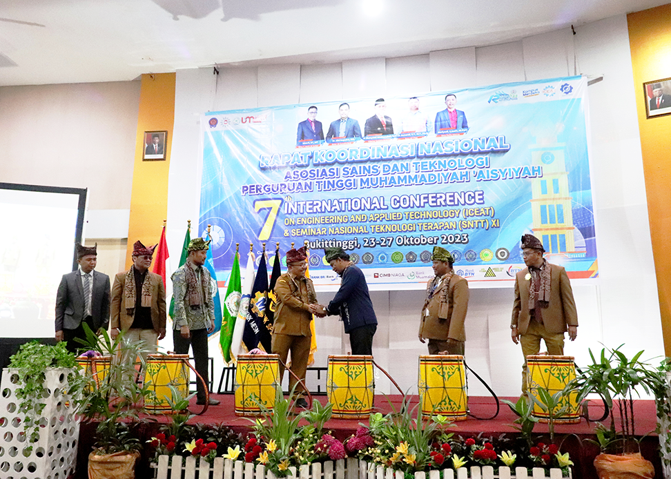 Pemprov  Buka Secara Resmi Rakornas AST PTMA, UM Sumbar Jadi Tuan Rumah