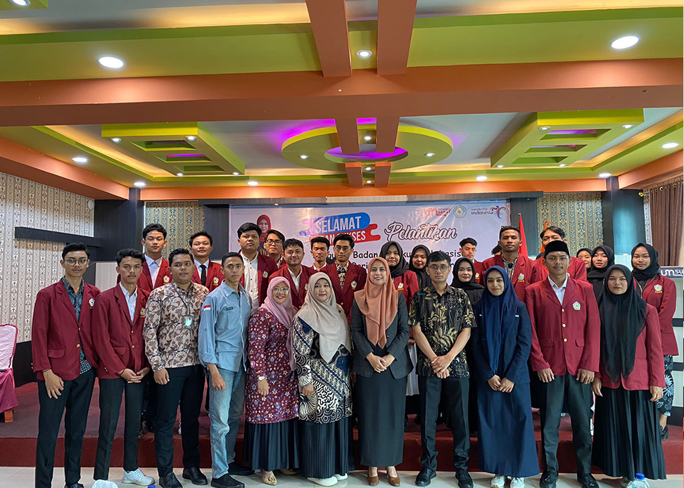 Michel Zenzo Michido Dilantik Sebagai Gubernur BEM Fakultas Pariwisata UM Sumatera Barat untuk Periode 2023-2024