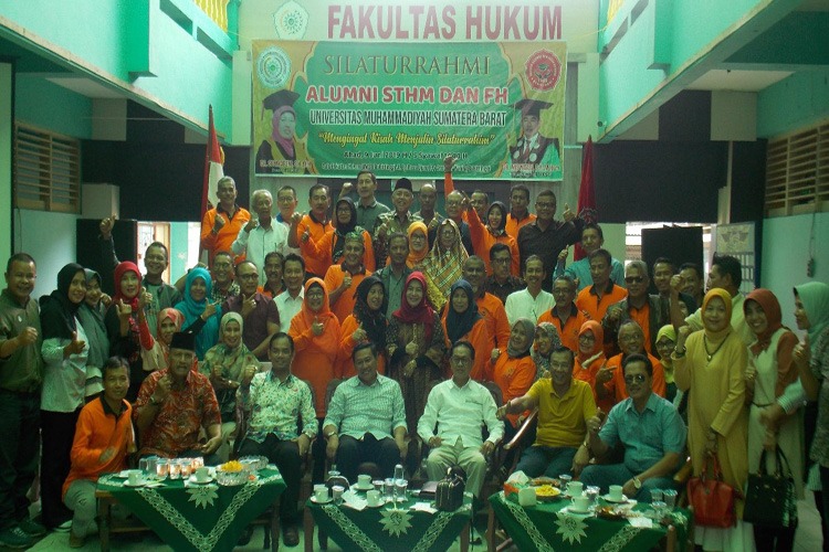 Alumni STHM-FH UMSB Bukittinggi Jalin Silaturahmi