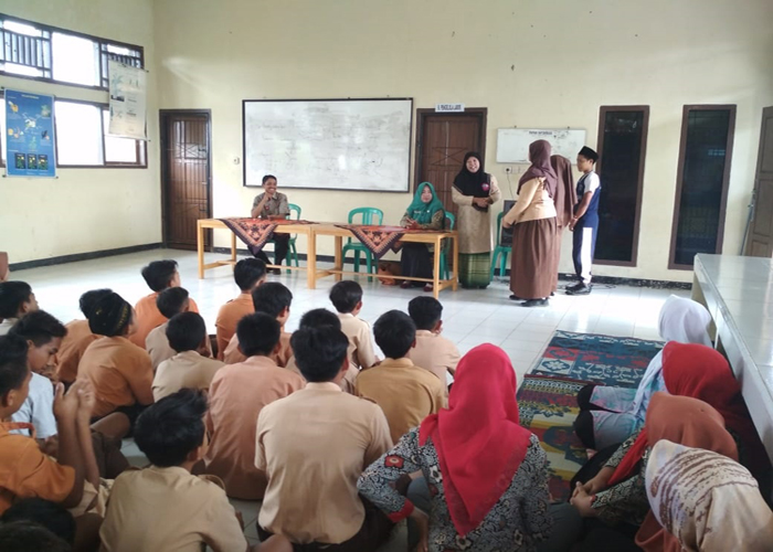 pengabdian Dosen UMSB (Urgensi Pendidikan bagi  Generasi Millenial)