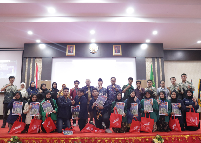 UM Sumatera Barat Lepas Kepulangan 18 Orang Mahasiswa PMM 2