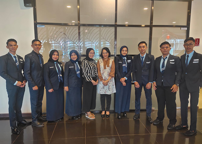 Fakultas Pariwisata UM Sumatera Barat Berangkatkan 14 Mahasiswa Prodi Perhotelan ke Bintan
