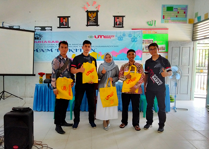 UM Sumatera Barat  Sukses Gelar Sosialisasi dan  Training Motivasi di MAM Lakitan