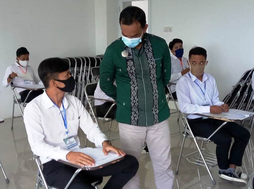 SEBANYAK 536 PELAMAR IKUTI UJIAN TERTULIS CALON DOSEN DAN KARYAWAN UMSB