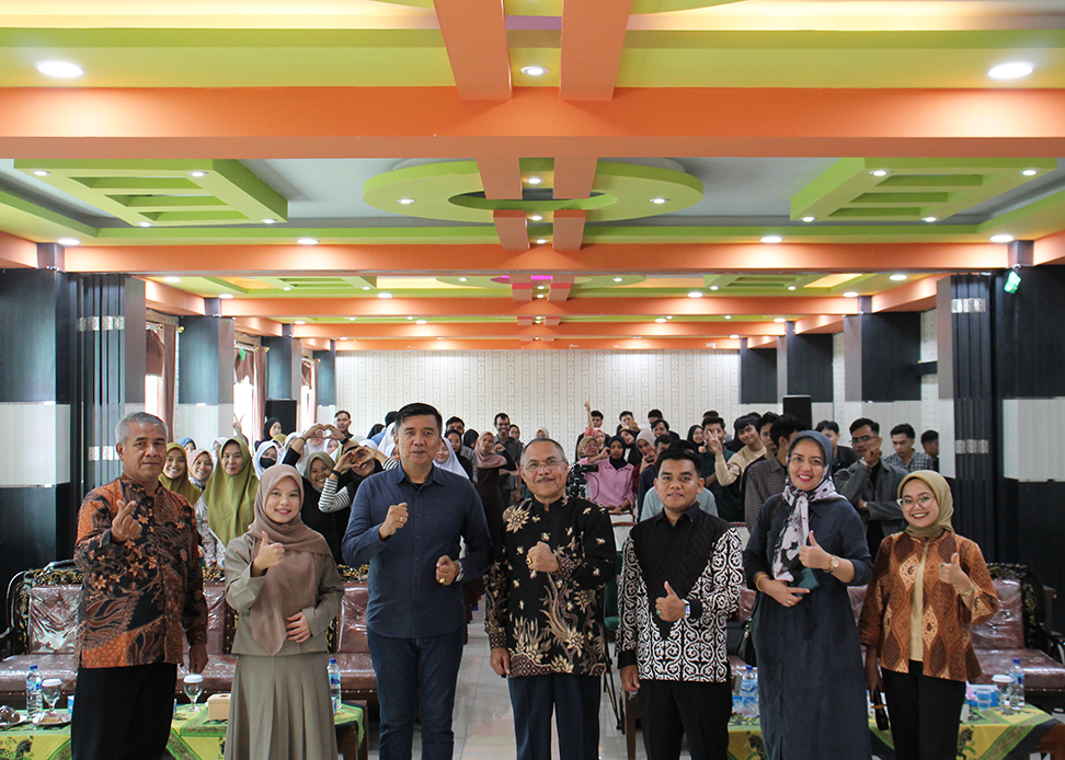 UM Sumatera Barat Bekali Calon Wisudawan Angkatan ke-73